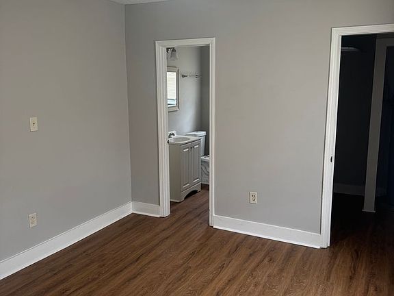 2nd image of 694 Hamilton St