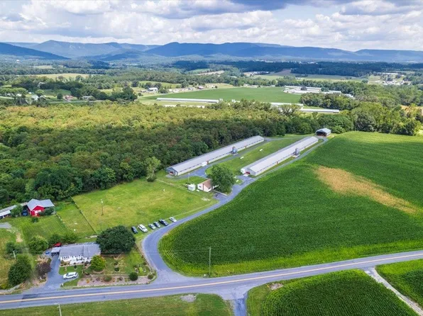 723 Wakemans Grove Rd, Edinburg, VA 22824