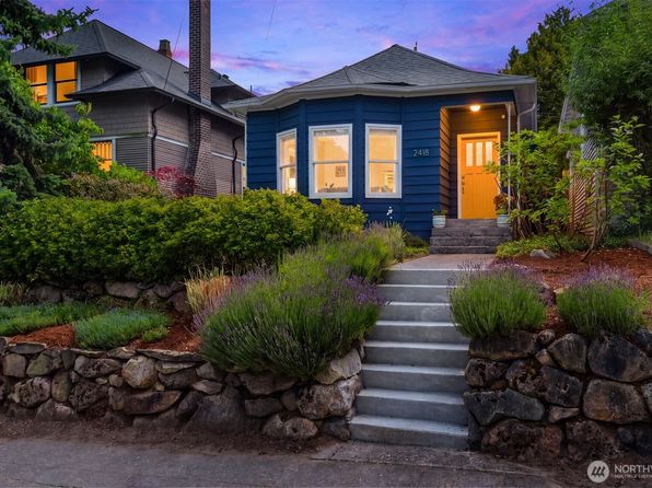 2418 Queen Anne Avenue N, Seattle, WA 98109 home