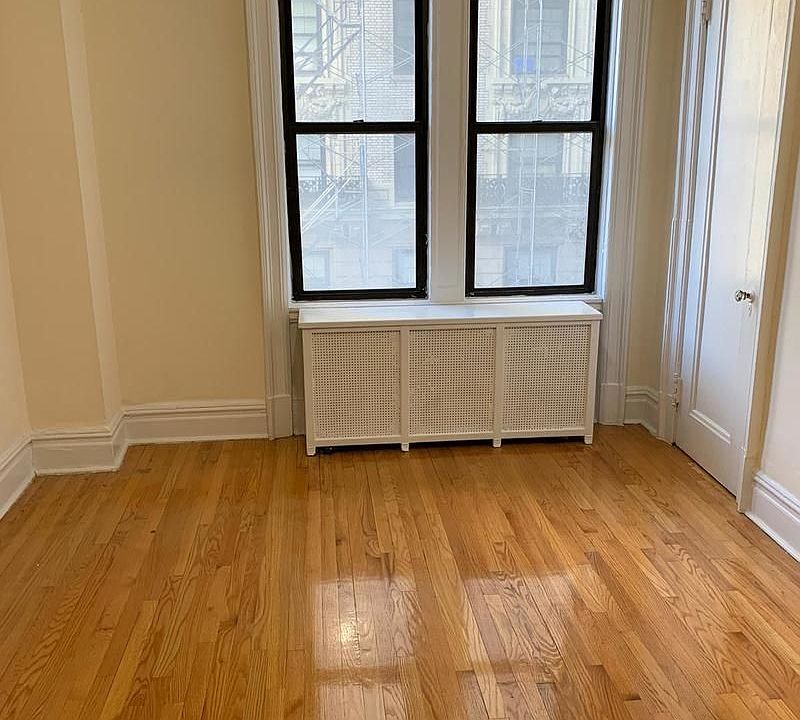1st image of 220 W 98th St APT 3L