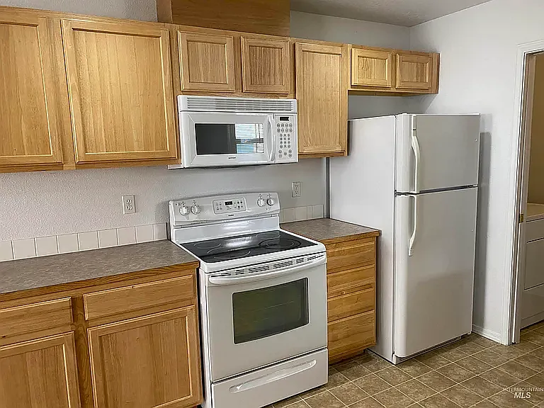 116 NE Lotus Ct #116 — Photo 9