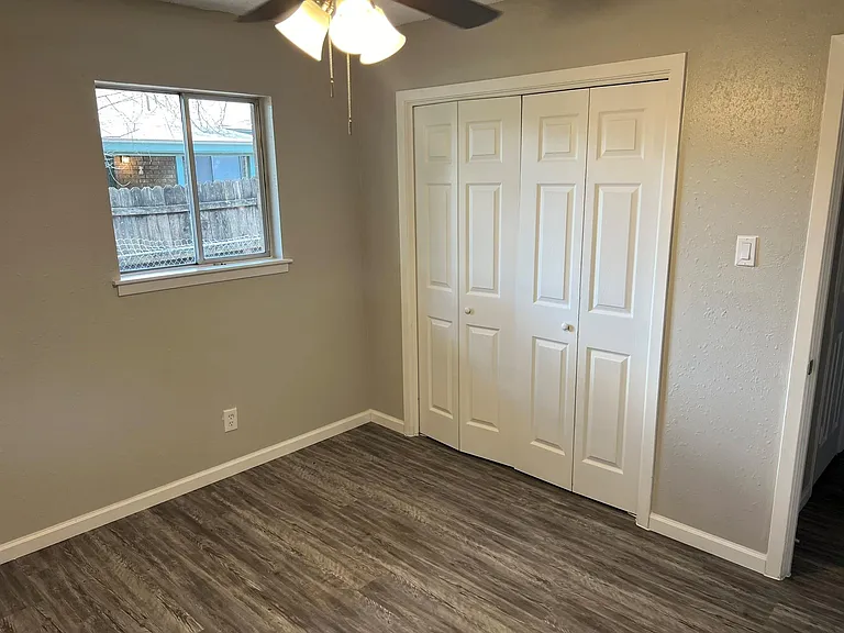 8902 Little Walnut Pkwy #A — Photo 15
