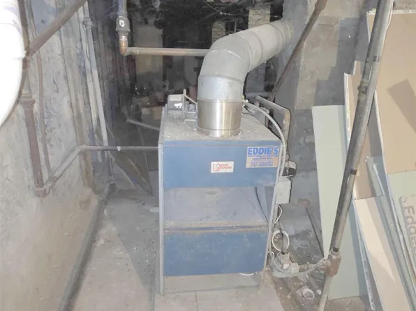 164 Bayview Avenue image 22 of 26