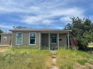 176 Avenue D, Kingsville, TX 78363