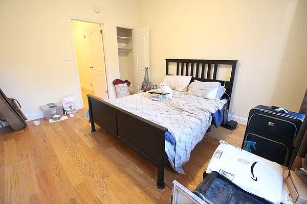 Rented by Luxor Homes & Investment Realty | media 10