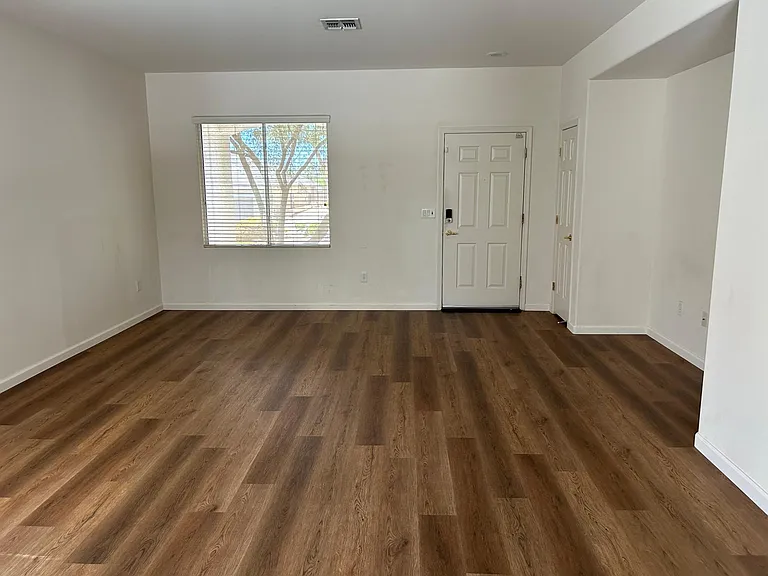 3053 Hartsville Rd — Photo 3