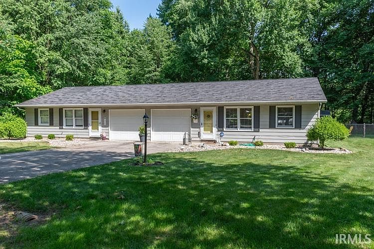 1st image of 25621-25625 Thelmadale Dr