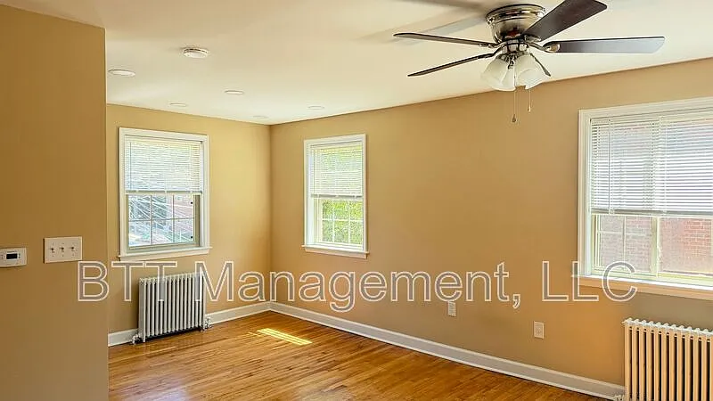 2 bed, 1.0 bath, 650 sqft, $1,650 — Photo 2