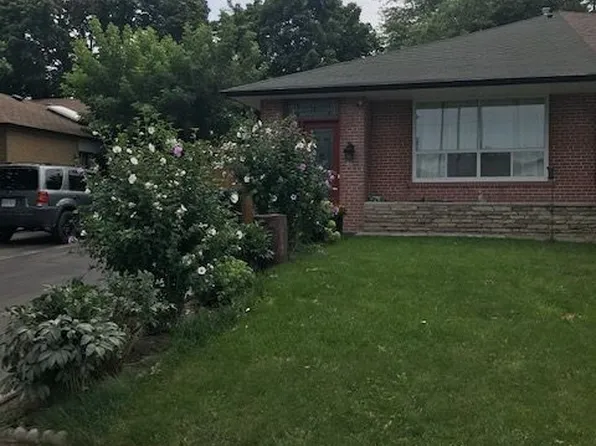 46 Autumn Blvd, Brampton, ON L6T 2W2