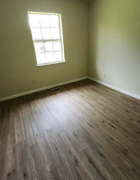 5300 N Ozark Rd — Photo 4