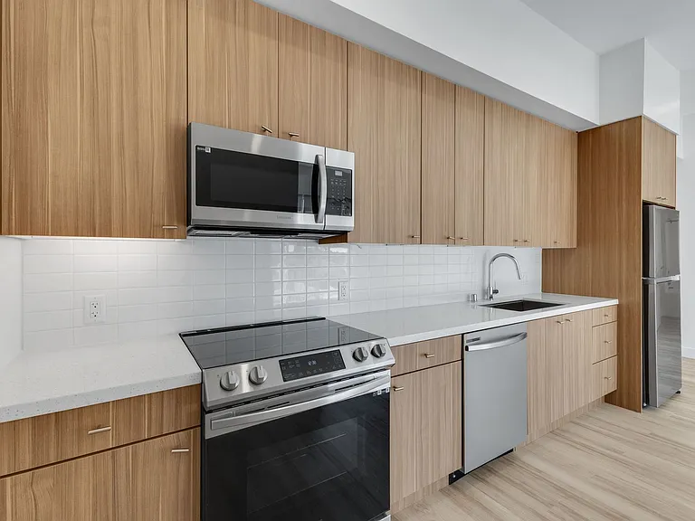 Uptown Lofts — Photo 34