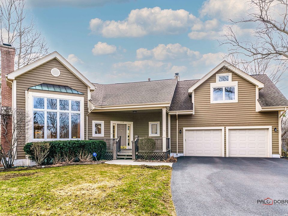 1st image of 109 Thorne Grove Dr