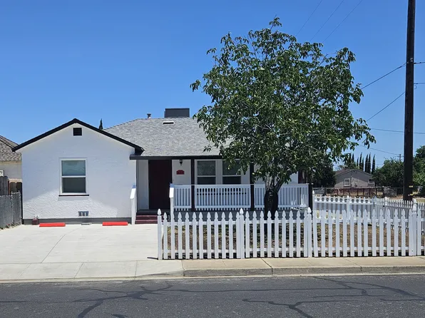 320 Locust Ave, Manteca, CA 95337