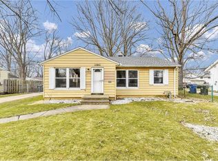 23842 Oak Ln, North Olmsted, OH 44070