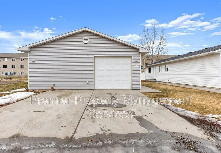 408 Rice Ln — Photo 11