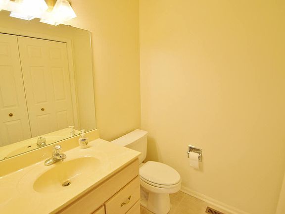 5th image of 2705 Schade West Dr #27
