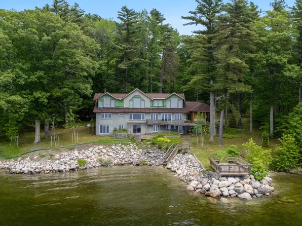 28 Whitetail Lane, Raymond, ME 04071
