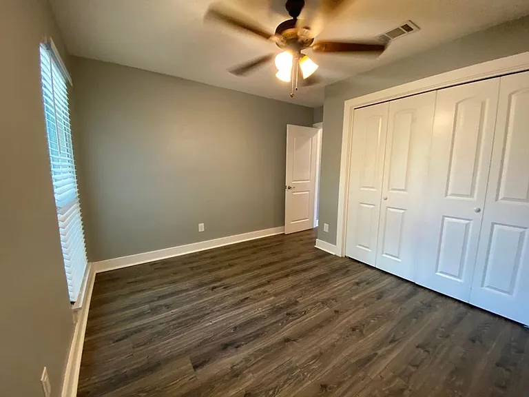 3411 Lynridge Dr — Photo 14