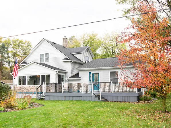 8363 Alpine Ave NW, Sparta, MI 49345