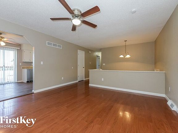 5th image of 417 SE Claremont St