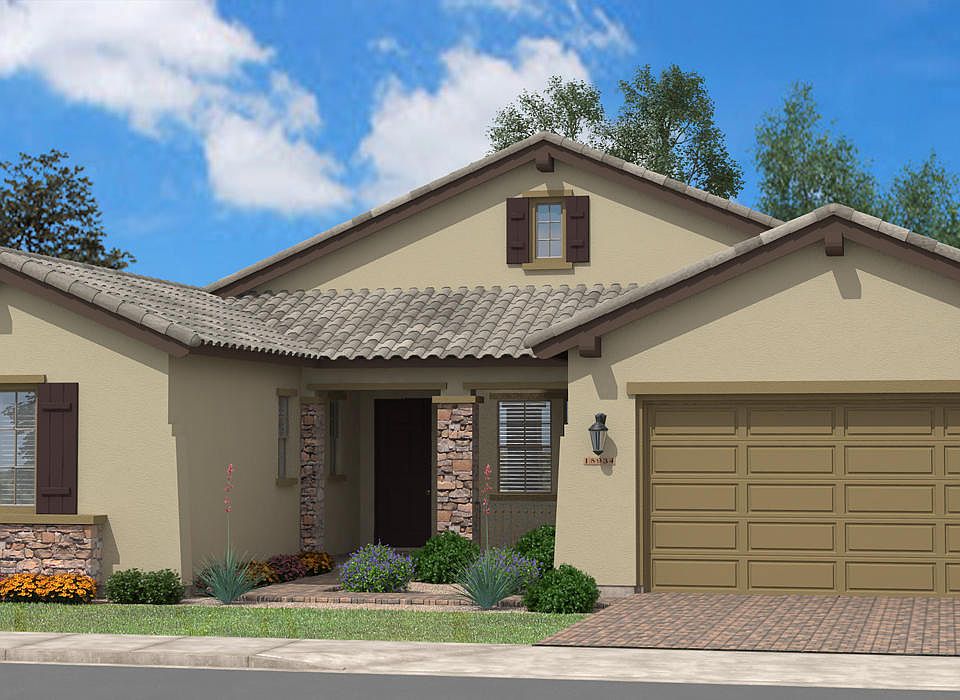 1st image of 700 W Gum Tree Ave