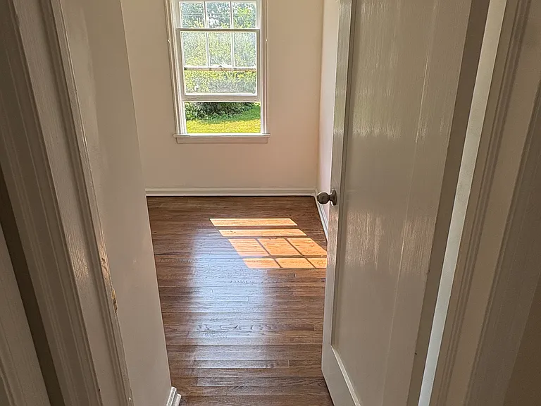 513 S 9th Ave — Photo 25
