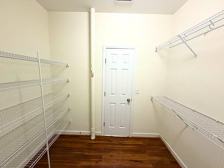 2541 Spring Oaks Way — Photo 40