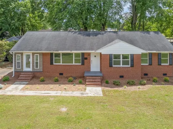 600 Wilkesboro St, Mocksville, NC 27028