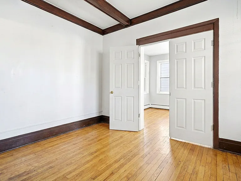 604 Holly — Photo 25