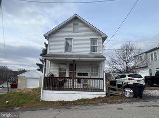 9 Methodist Ave, Hancock, MD 21750