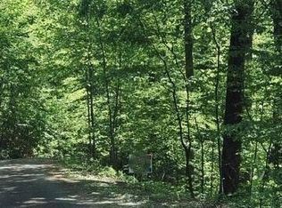 409&411 Barefoot Rd, Hiawassee, GA 30546