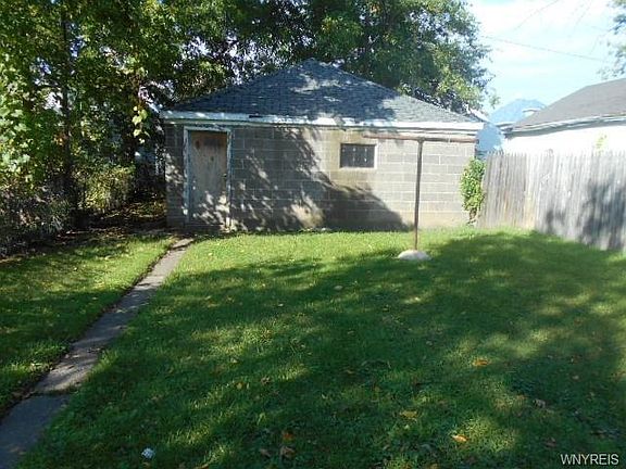 2nd image of 750 16th St