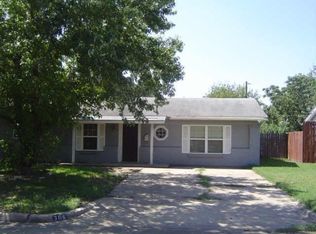 306 Christopher Dr, Everman, TX 76140