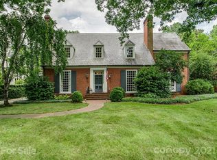 2064 Queens Rd E, Charlotte, NC 28207