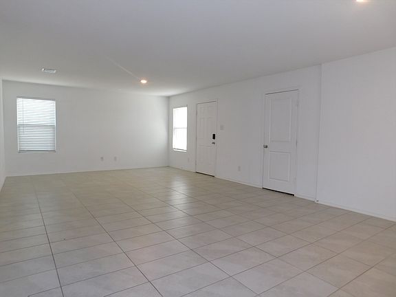 5th image of 3605 Harper St