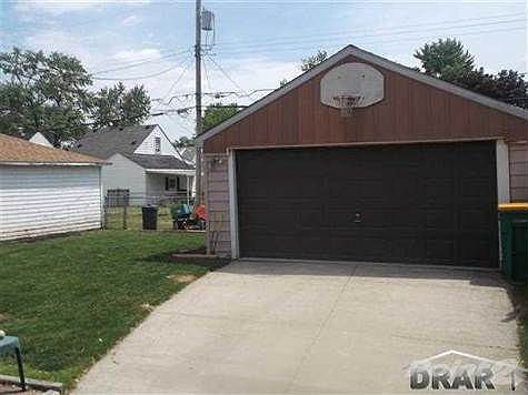 2nd image of 1493 21st St