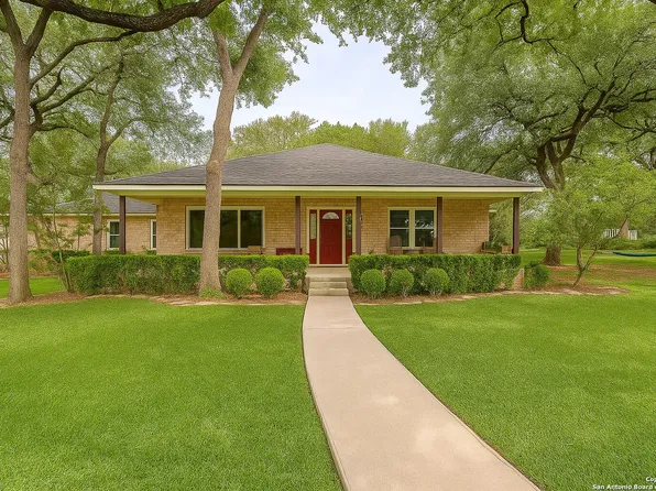4104 Oak, San Marcos, TX 78666