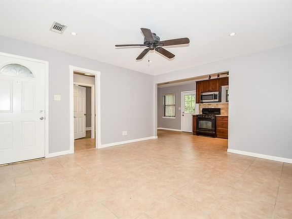 5th image of 2121 Mulberry Ln