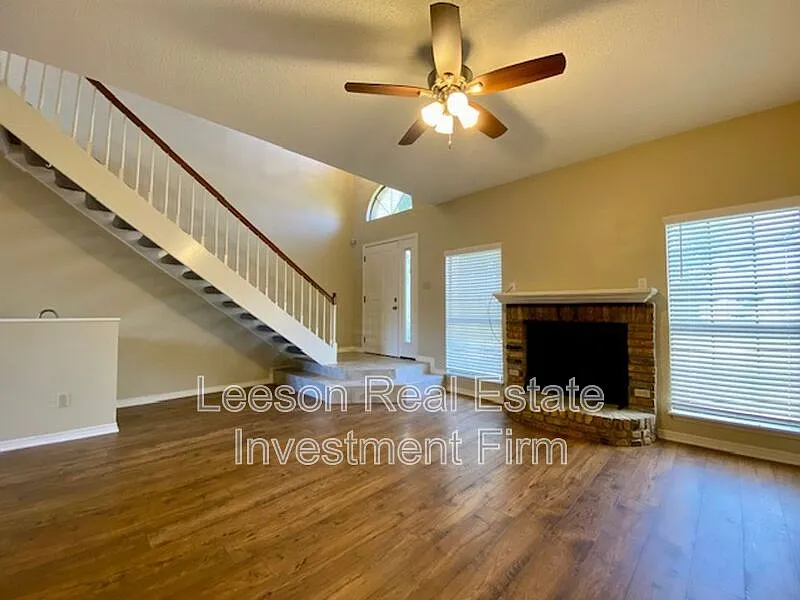2 bed, 2.5 bath, 1250 sqft, $1,500 — Photo 4