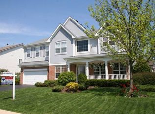 459 Old Walnut Cir, Gurnee, IL 60031