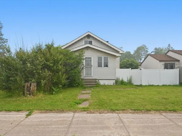5215 E 2nd St, Superior, WI 54880