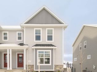 412 Crusader Point, Waunakee, WI 53597