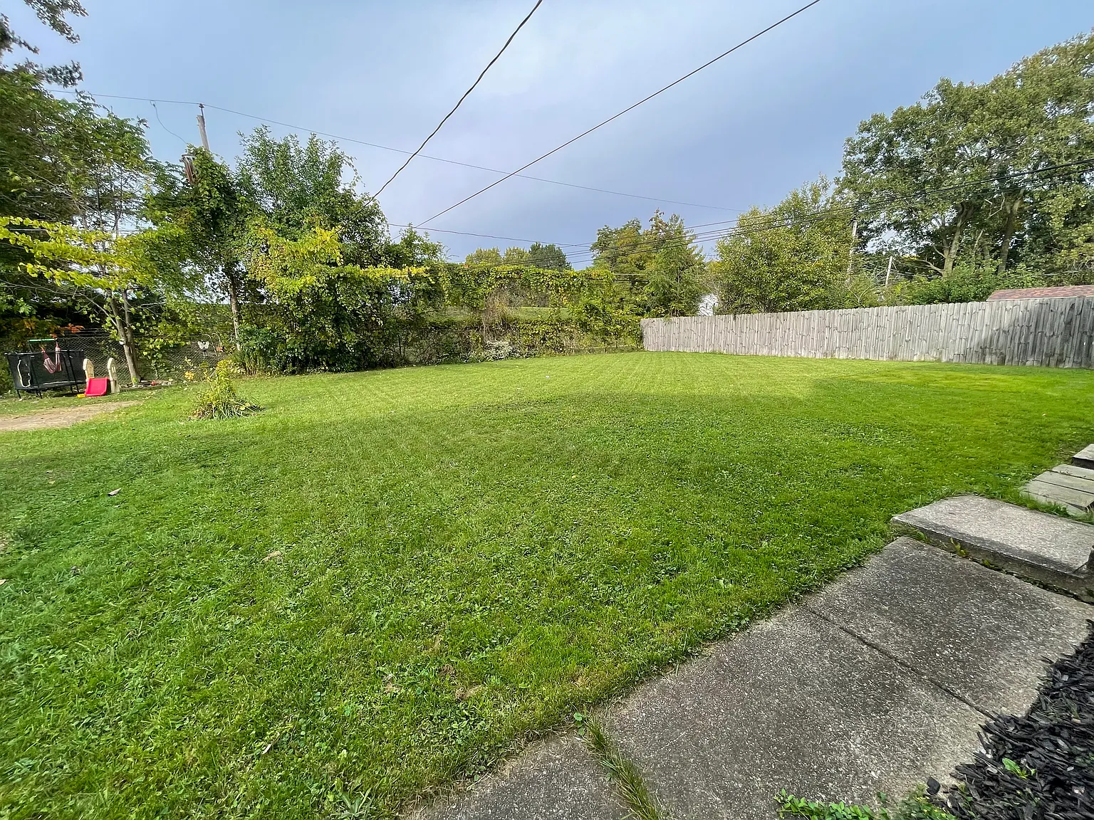 3 bed, 1.5 bath, 1200 sqft, $2,450 — Photo 3