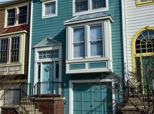 218 Town Branch Ter SW, Leesburg, VA 20175