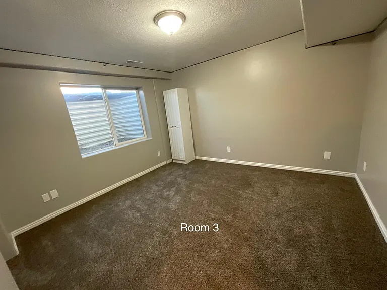 1062 E Waddell St #B — Photo 18