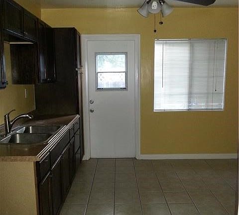 3rd image of 11688 Erwin St