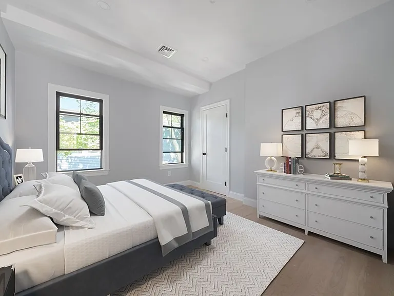 82 Rossmore Rd #2 — Photo 8