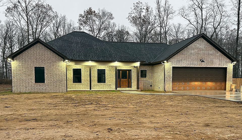 1st image of 110 Eastwood Dr