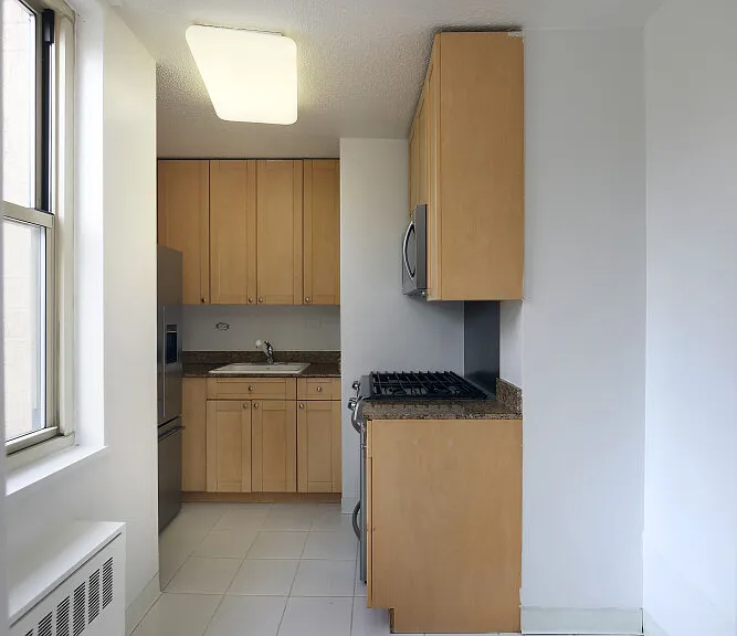 154 E 29th St #1710 — Photo 5