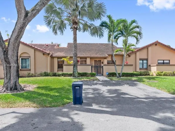 6638 NW 180th Ter, Hialeah, FL 33015
